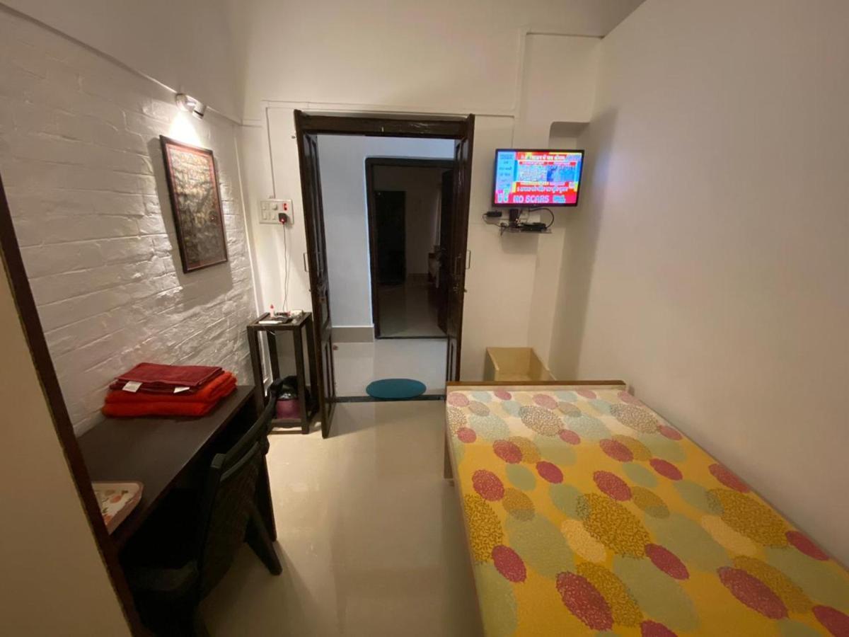 The Sunaina Hotel Varanasi Bagian luar foto